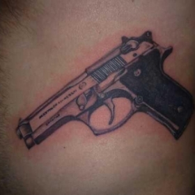 street jungle tattoo  -----pistola