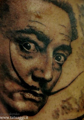 tatuaggio realistico ,,TATTOO DENYS