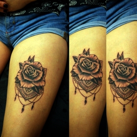Tatuaggio rosa-1